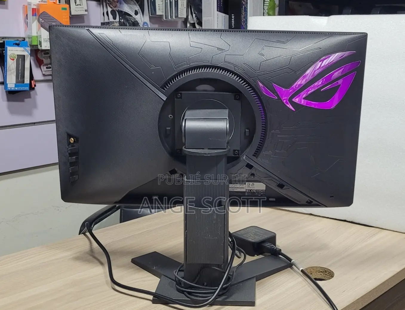Ecran Gamer 240Hz ASUS 25 Pouces