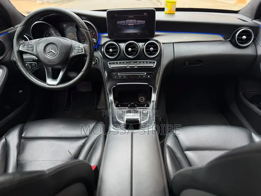 Mercedes-Benz C300 2017 Noir