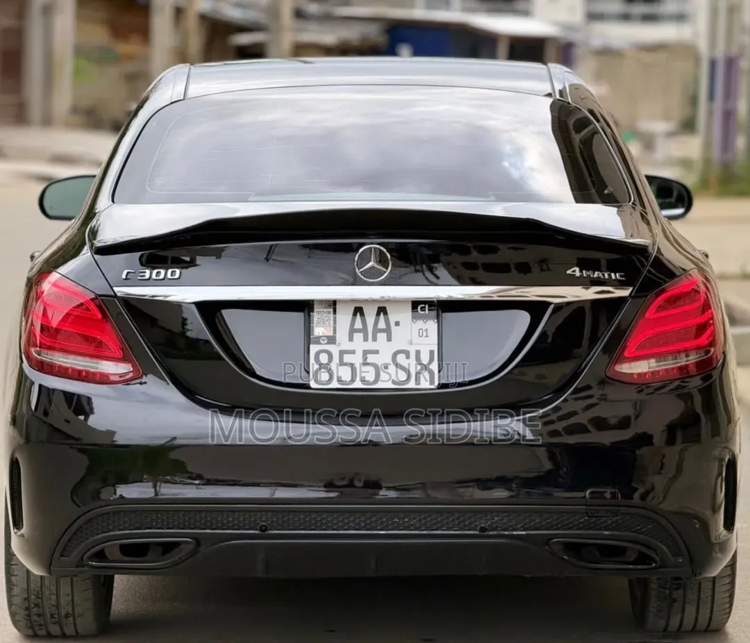 Mercedes-Benz C300 2017 Noir