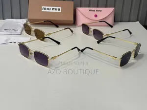 Lunettes De Soleil MIU MIU - Édition Tendance