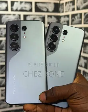 Nouveau Tecno Camon 50 Pro 256 GB Bleu