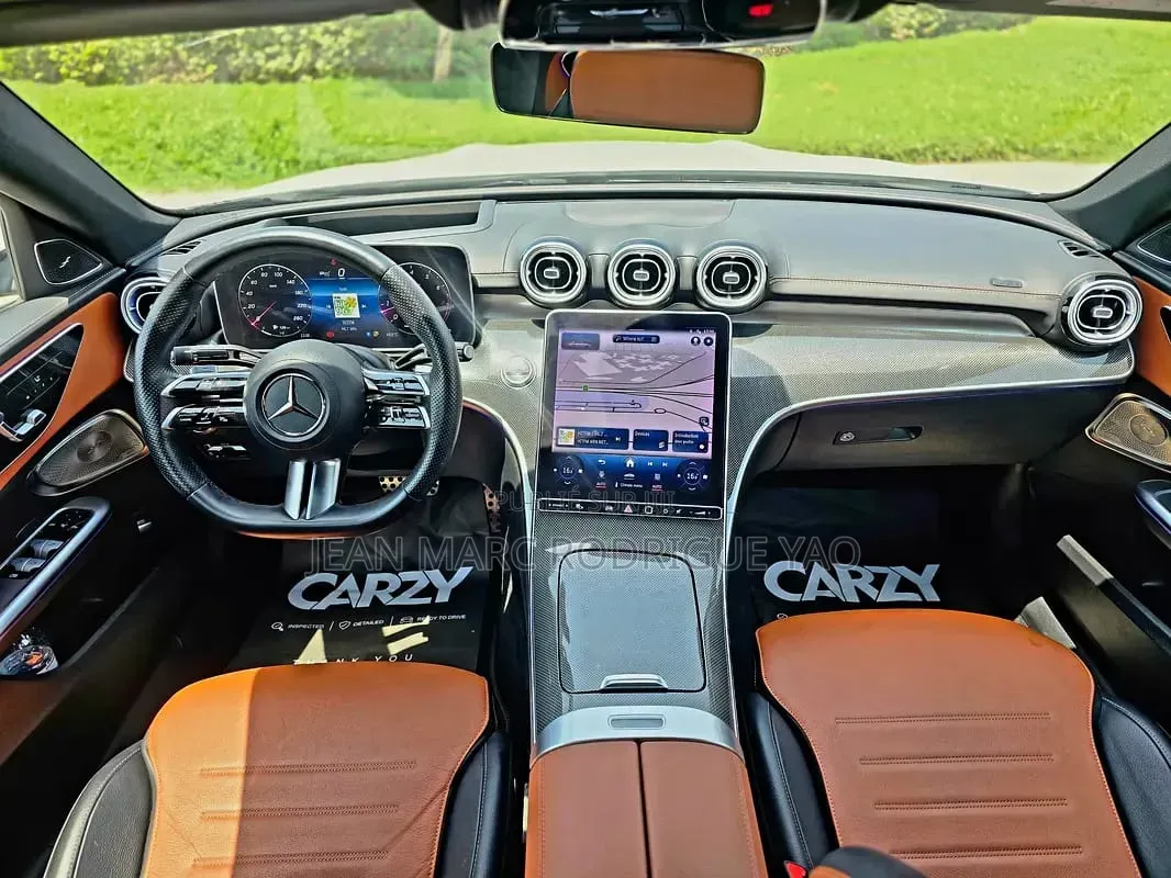Nouveau Mercedes-Benz C-Class 2026 Blanc cassé