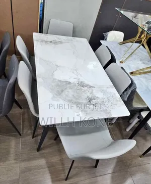 Table À Manger