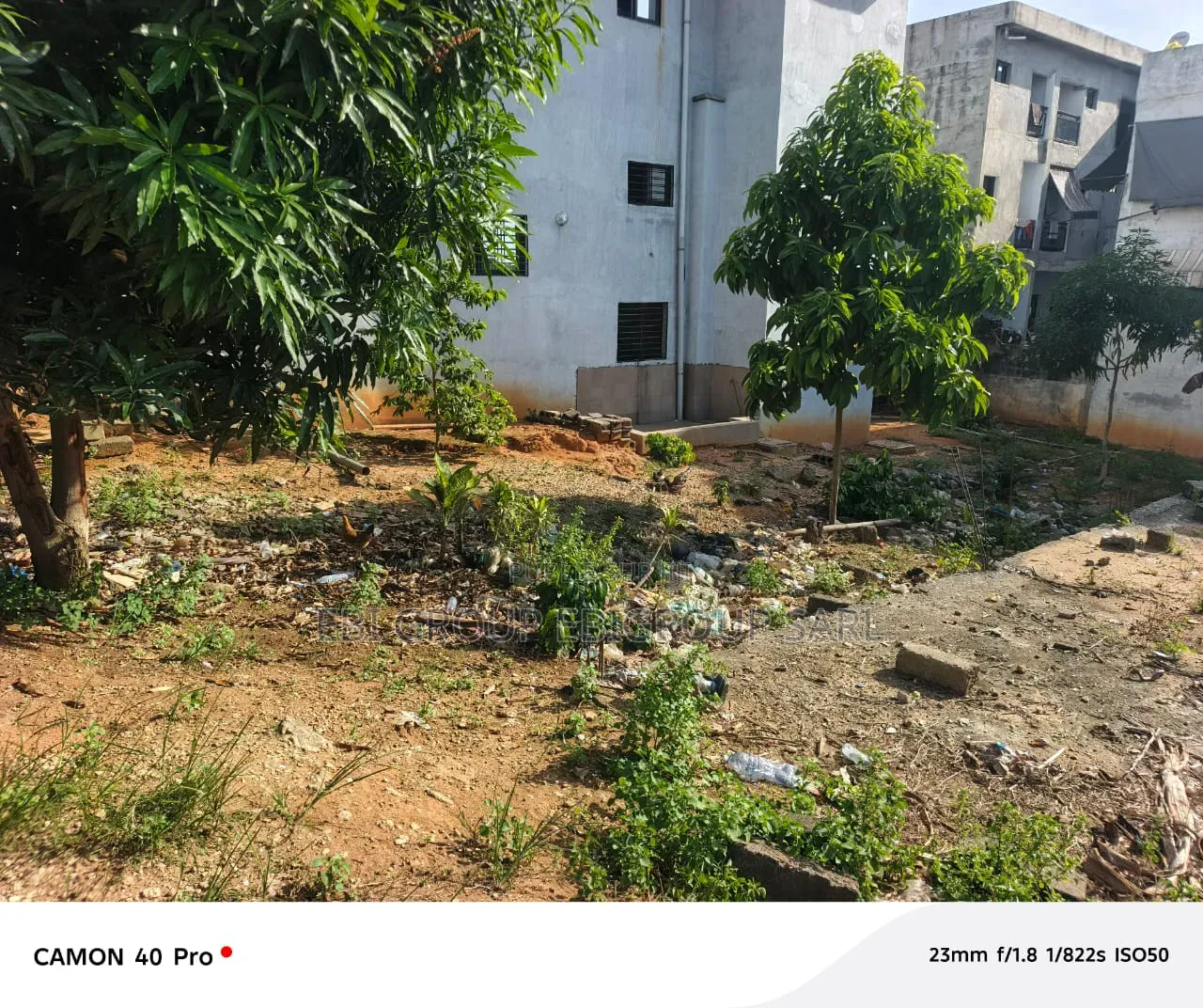 Terrain 400 M2 a Louer en Bordure