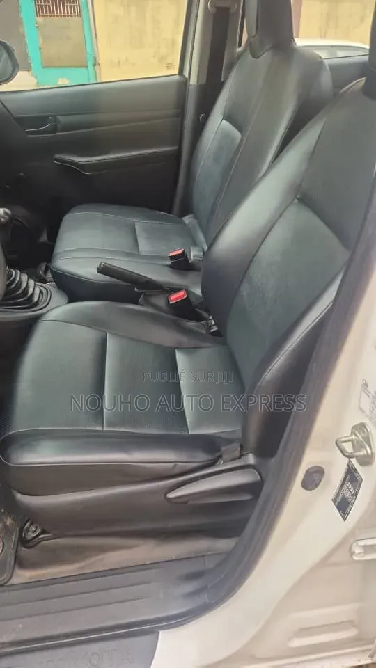 Toyota Hilux 2022 Blanc