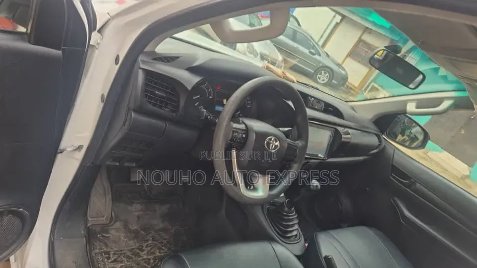 Toyota Hilux 2022 Blanc