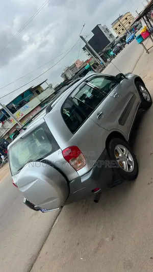Toyota RAV4 2005 Gris