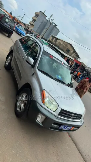 Toyota RAV4 2005 Gris