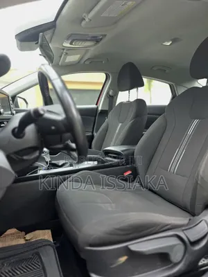 Hyundai Elantra 2022 Rouge