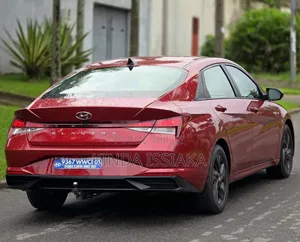 Hyundai Elantra 2022 Rouge