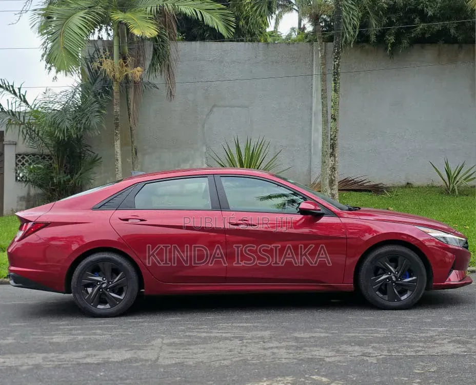 Hyundai Elantra 2022 Rouge