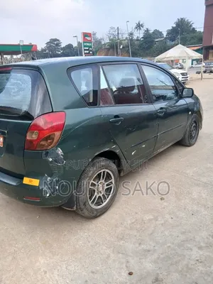Toyota Verso 2009 Vert
