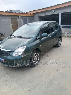 Toyota Verso 2009 Vert