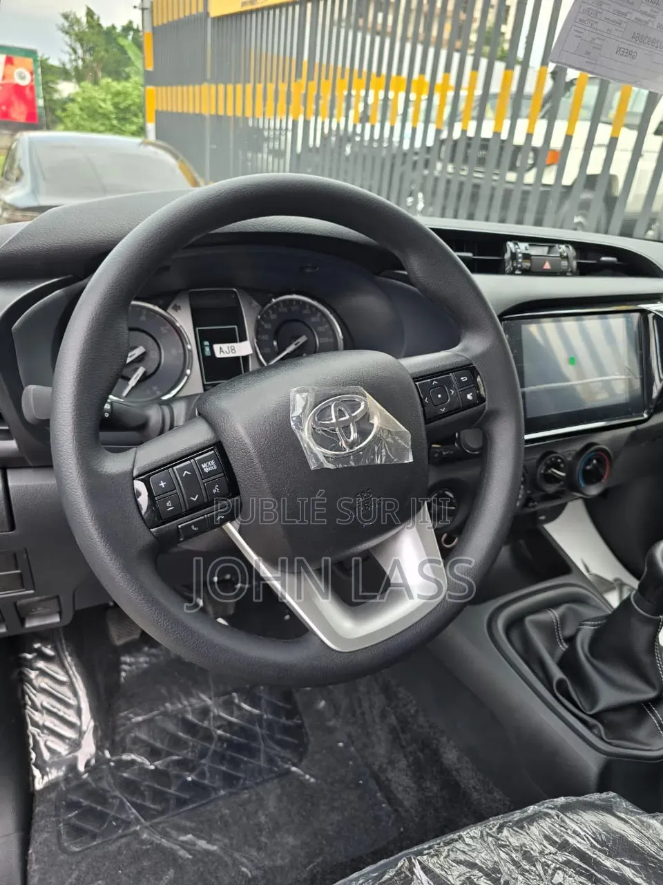 Nouveau Toyota Hilux 2026 Noir