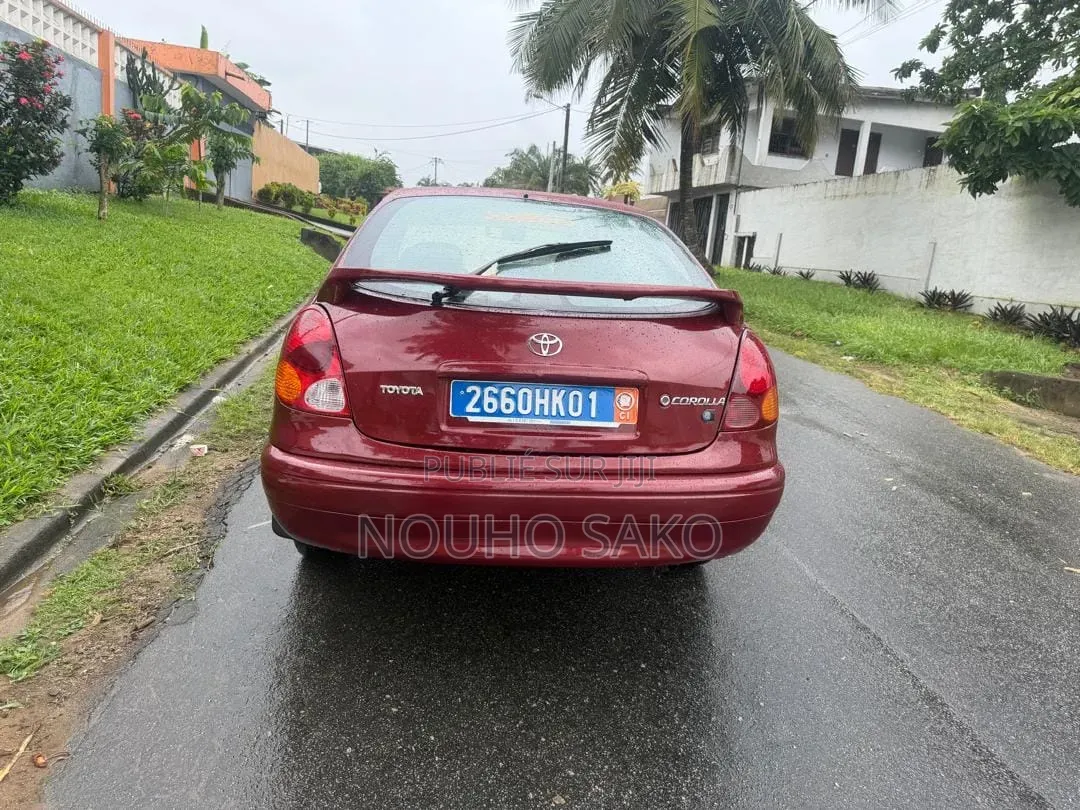 Toyota Corolla 2002 Rouge