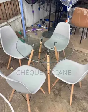 Table À Manger