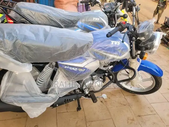 Nouveau TVS Rockz 125 2025 Bleu