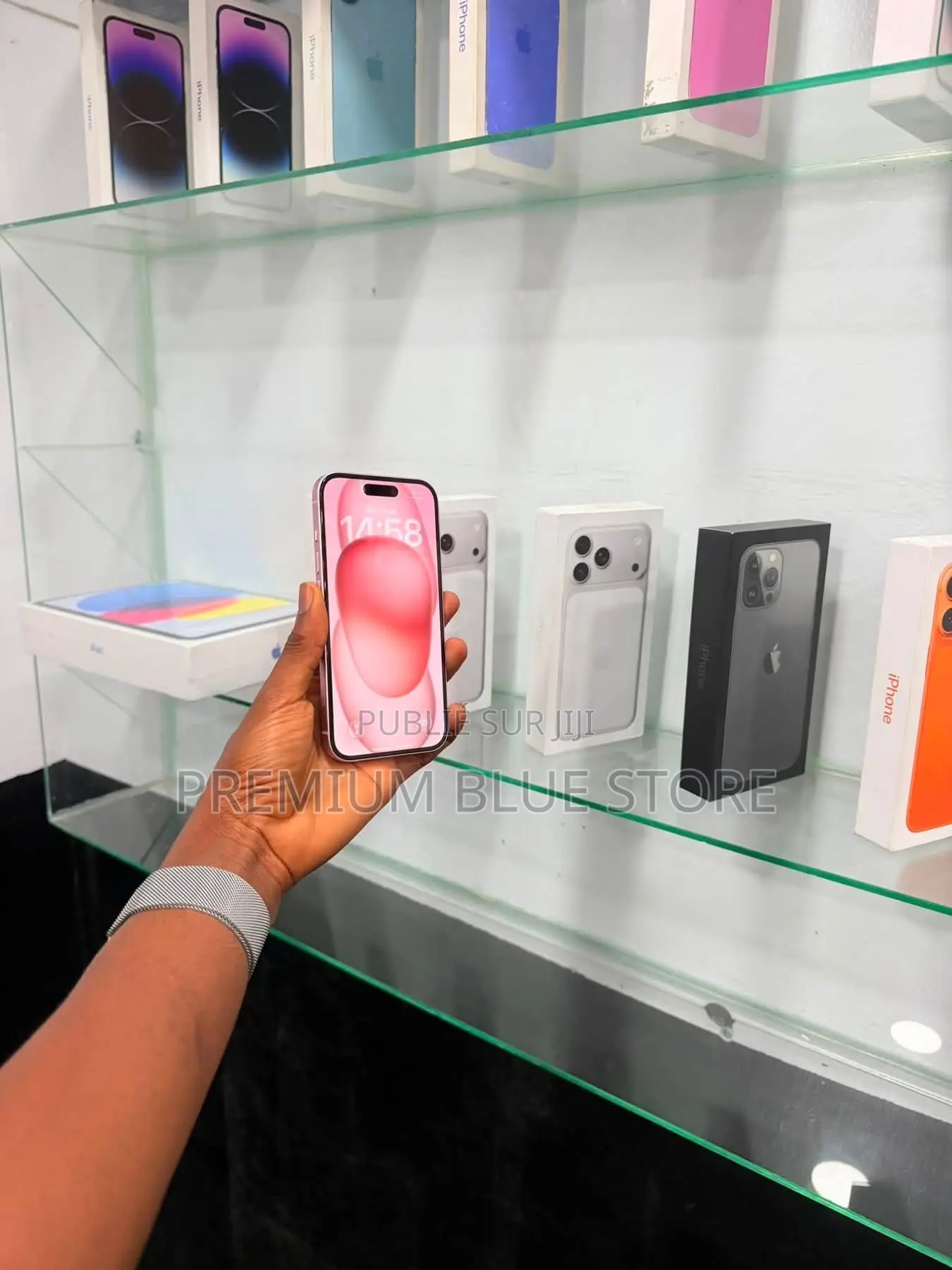 Nouveau Apple iPhone 15 128 GB Rose