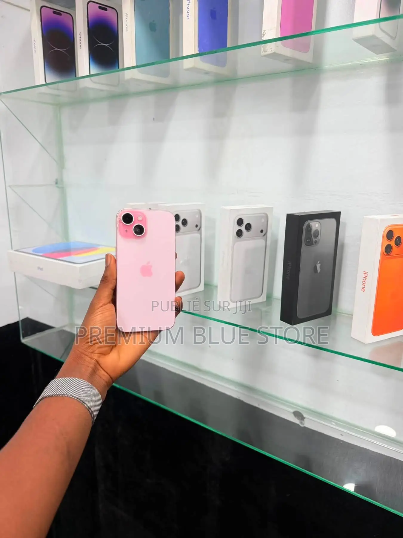 Nouveau Apple iPhone 15 128 GB Rose