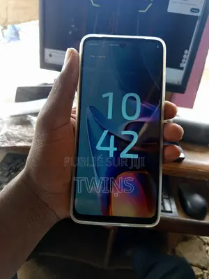 Nouveau Motorola Moto E15 64 GB Gris