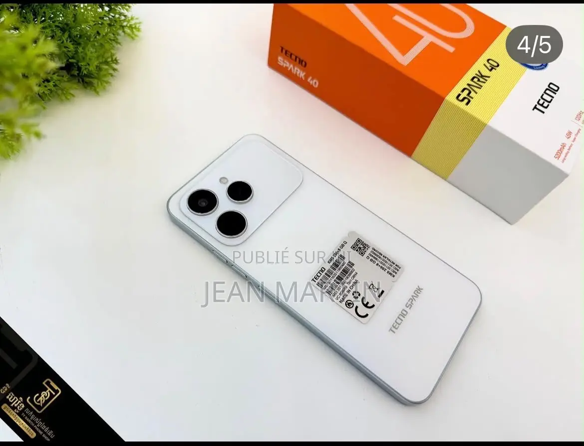 Nouveau Tecno Spark 40 256 GB Argenté