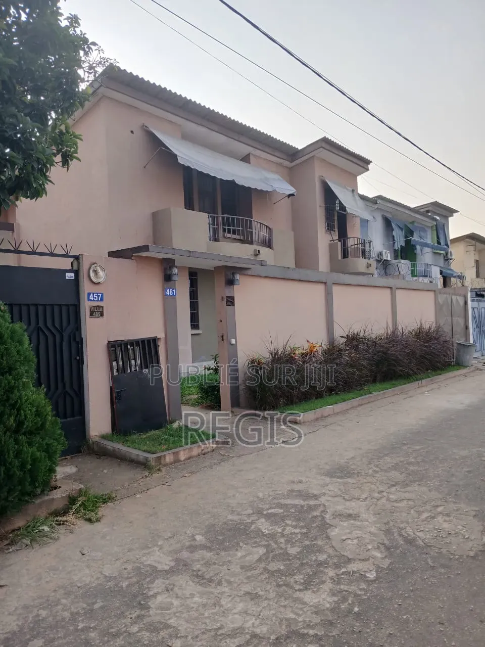 4chbre Villa dans Rosiers, Cocody à Louer