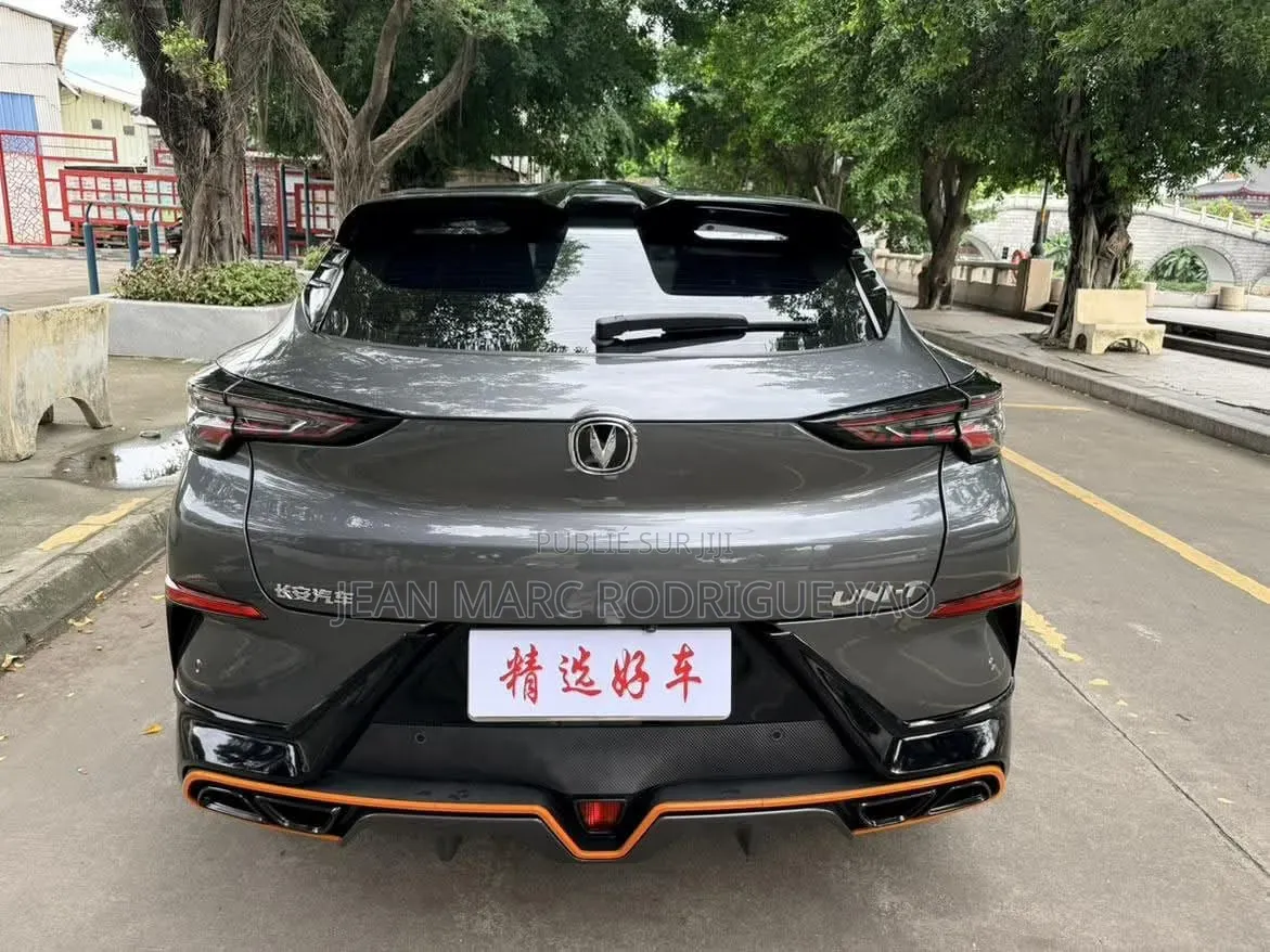 Changan UNI-T 2022 Vert