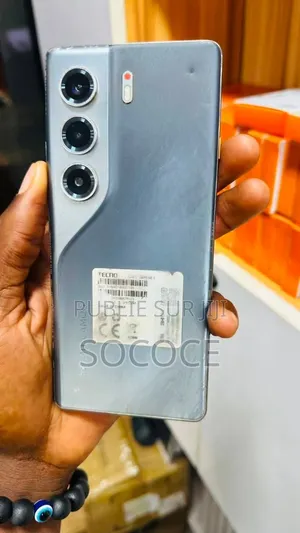 Nouveau Tecno Camon 40 256 GB Argenté