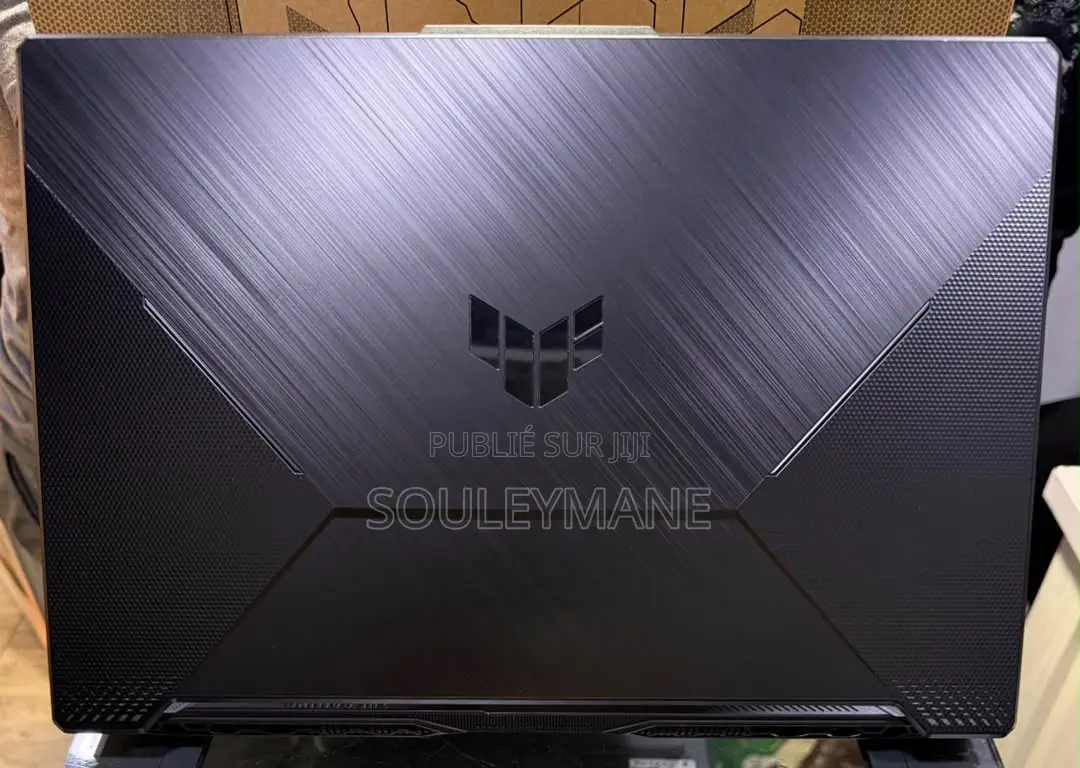 Nouveau Ordinateur portable Asus TUF Gaming A17 16GB AMD Ryzen 5 SSD 1T