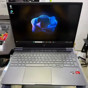 Ordinateur portable HP Victus 15 16GB AMD Ryzen 5 SSD 512GB