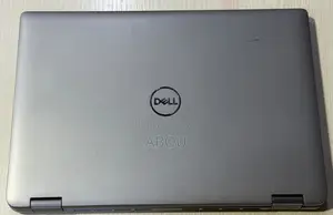 Ordinateur portable Dell Latitude 5300 32GB Intel Core i7 SSD 500GB