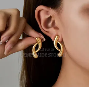 Boucles d'Oreilles Femme Plaquées or – Design Moderne Et Élégant