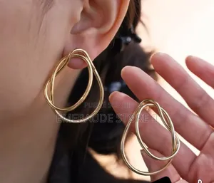 Boucles d'Oreilles Femme Plaquées or – Design Moderne Et Élégant