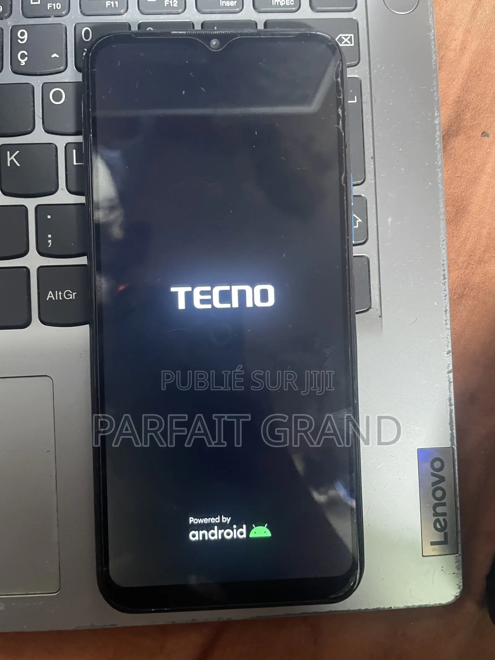 Tecno Spark 8P 64 GB Bleu