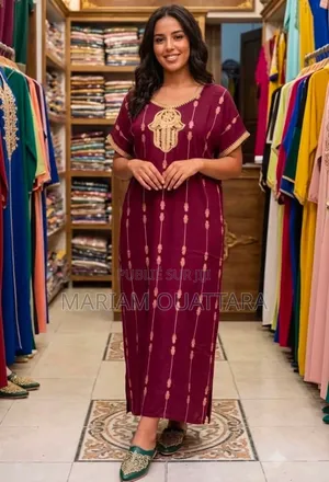 Boubou Marocain (La Main De Fatma Zara) De Très Bon Qualité