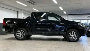 Nouveau Toyota Hilux 2026 Noir