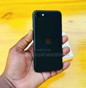 Apple iPhone SE (2020) 128 GB Noir