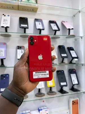 Apple iPhone 11 64 GB Rouge