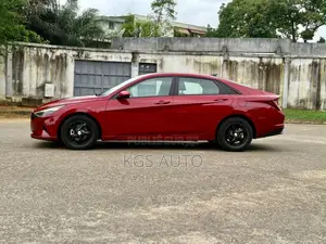 Hyundai Elantra SE 2021 Rouge