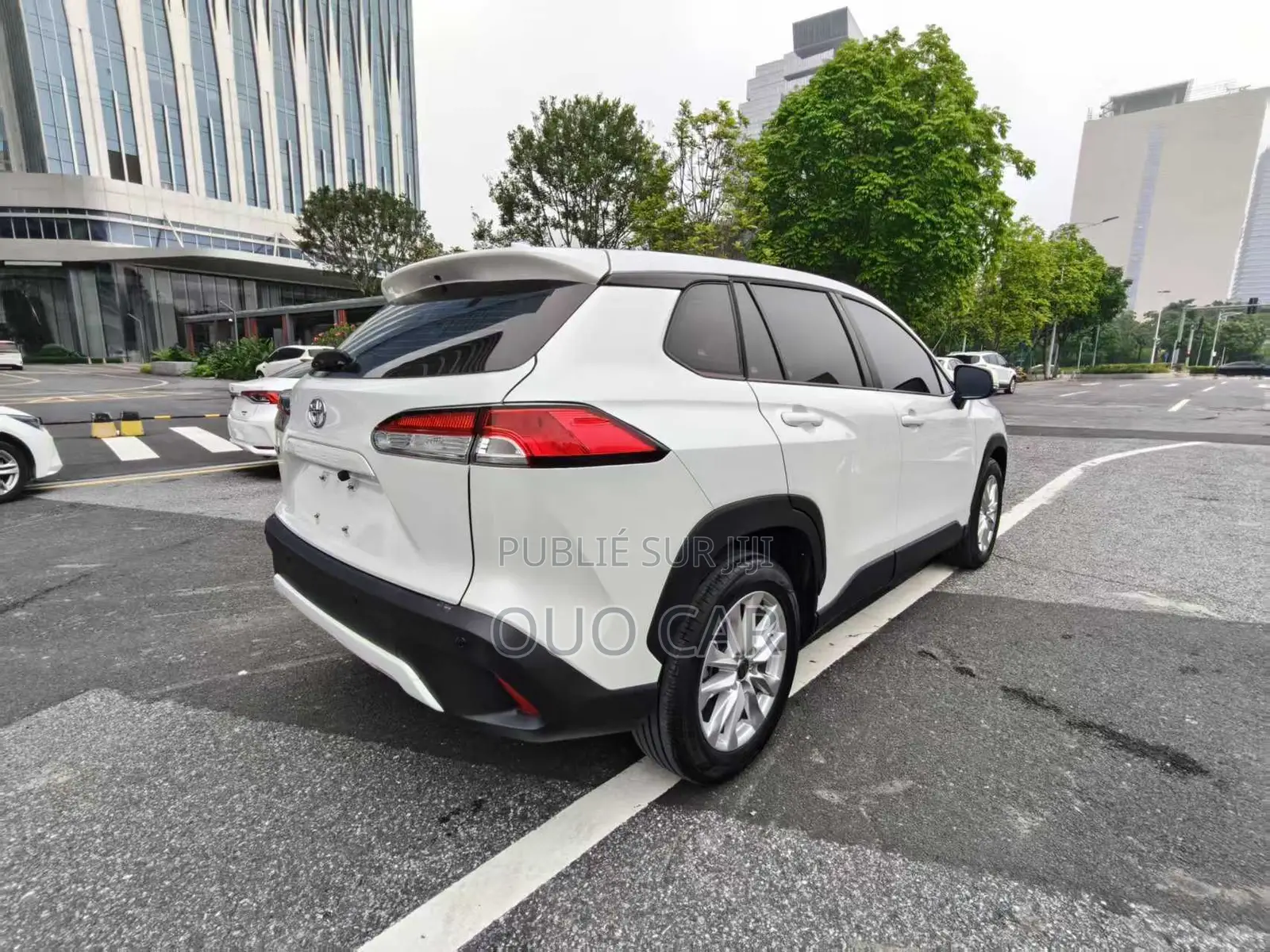 Toyota Corolla Cross LE 2023 Blanc