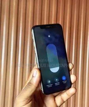 Apple iPhone 11 Pro 64 GB Doré