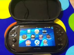 PS Vita Slim Sony – Très Bon État