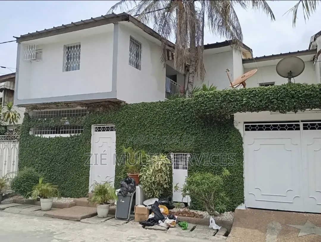 Meublé 6chbre Duplex dans Zié Multi-Service, Cocody à Vendre
