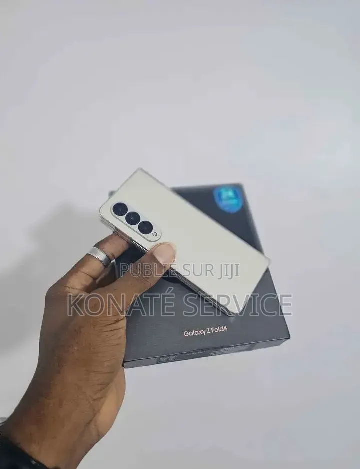 Nouveau Samsung Galaxy Z Fold4 512 GB Autre