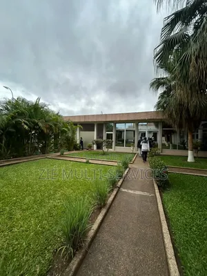 Meublé 20chbre Duplex dans Zié Multi-Service, Cocody à Vendre