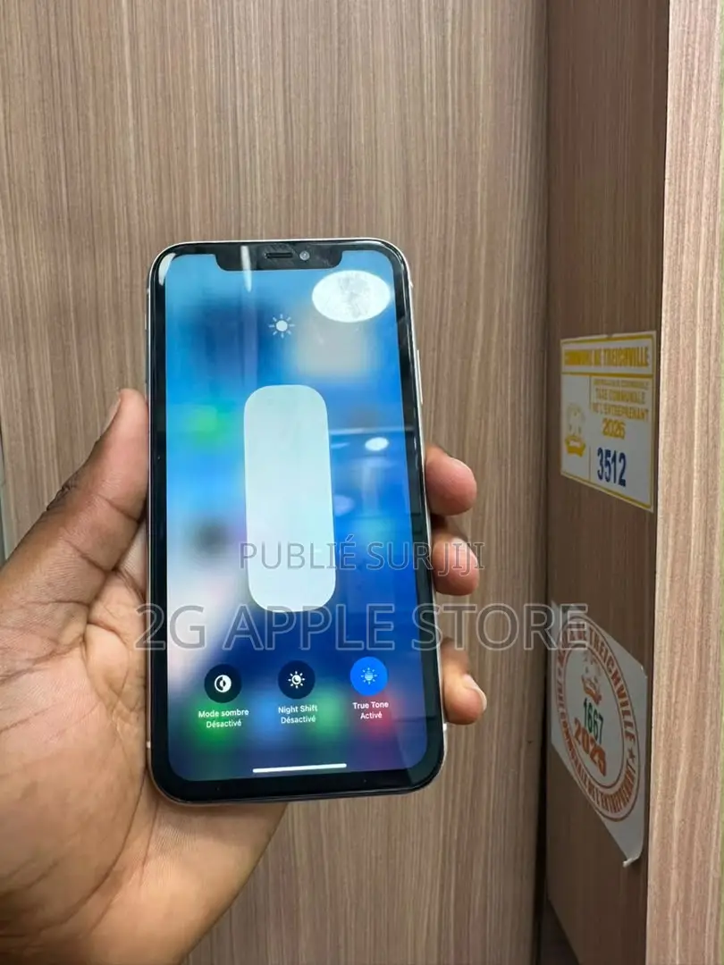 Nouveau Apple iPhone 11 64 GB Blanc