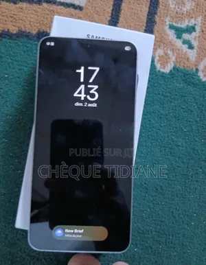 Nouveau Samsung Galaxy S25 FE 256 GB Noir