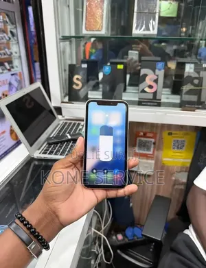 Nouveau Apple iPhone XR 128 GB Autre