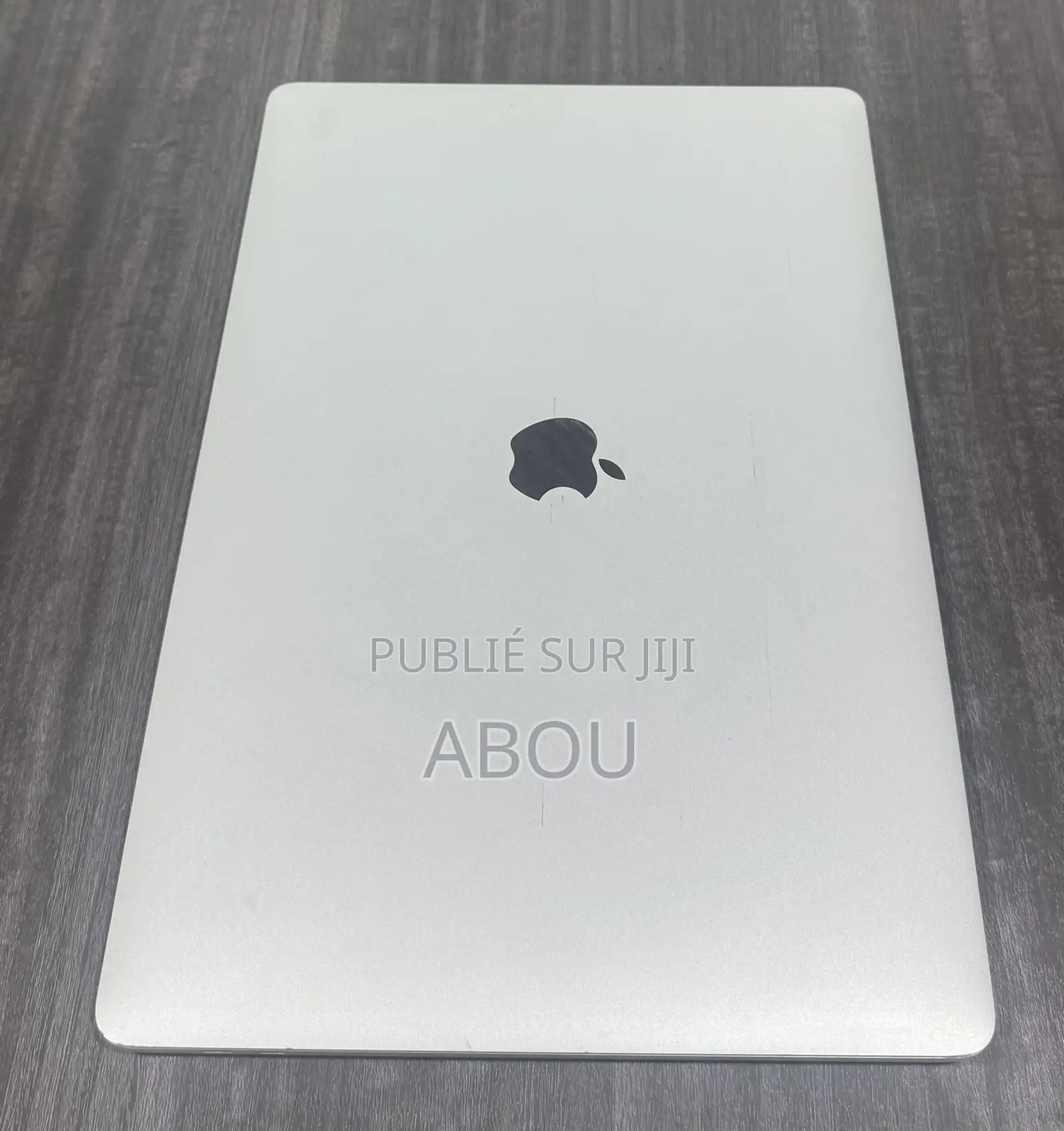 Ordinateur portable Apple MacBook Pro 2018 16GB Intel Core i7 SSD 256GB