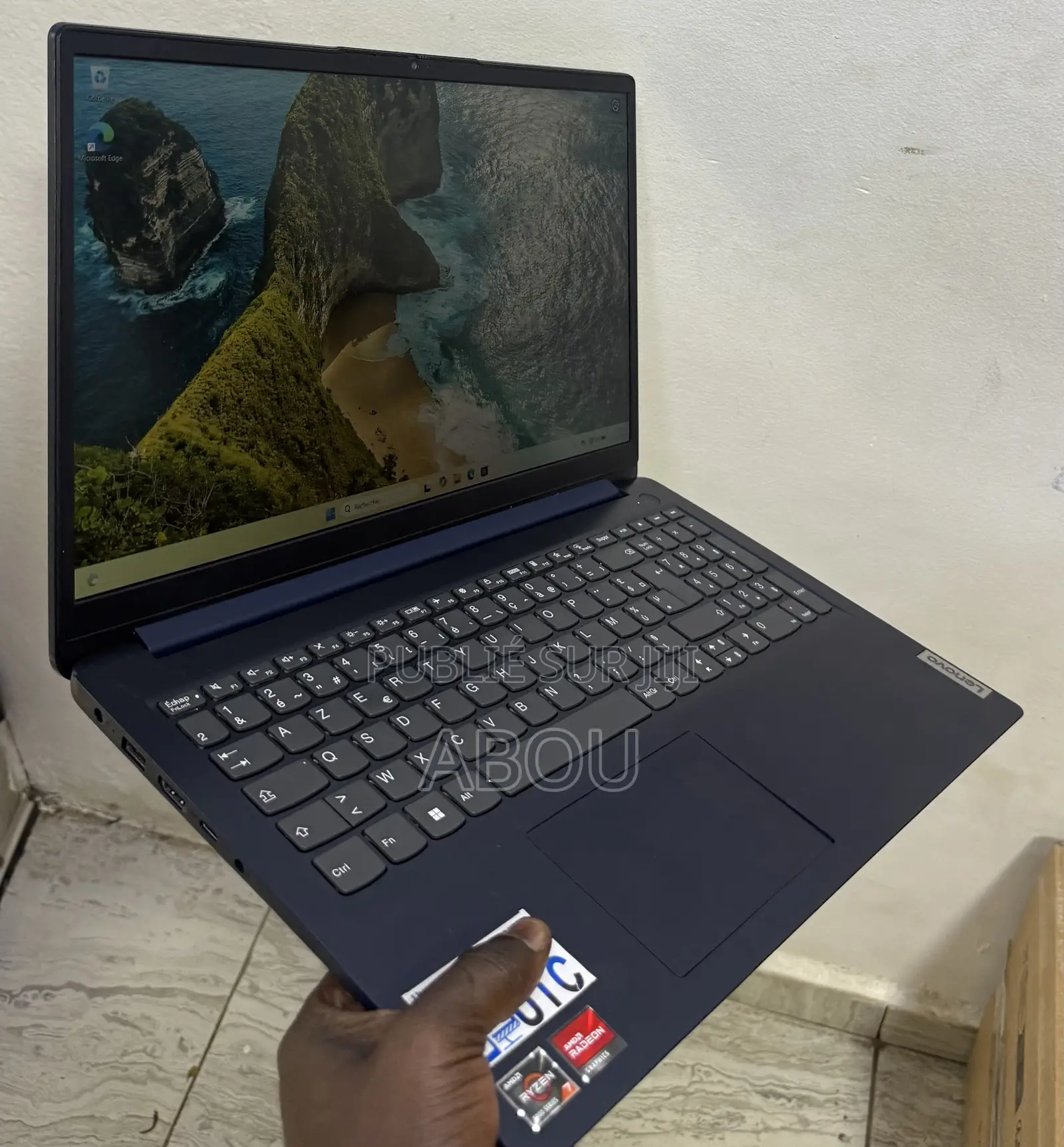 Ordinateur portable Lenovo IdeaPad 1 16GB AMD Ryzen 7 SSD 512GB